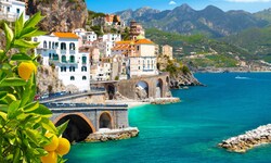 Portofino ist Wohnort vieler Prominenter, darunter vom Medienunternehmer Piersilvio Berlusconi, ...