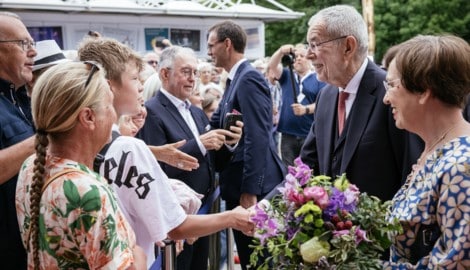 Beliebt bei den Vorarlbergern: Bundespräsident Alexander Van der Bellen und seine Frau Doris ...