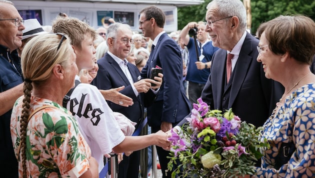 Beliebt bei den Vorarlbergern: Bundespräsident Alexander Van der Bellen und seine Frau Doris ...