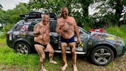 Martin Reiter (li.) und Jakob Scheidnagl mussten auf ihrer mehrtägigen Tour einige kuriose ...