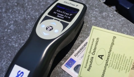 Der Alkomattest zeigte über 2 Promille, den Führerschein ist der Mann los.