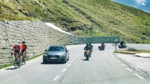 Autos, Radfahrer und Motorradfahrer sorgen auf der Glocknerstraße oft für brenzlige ...