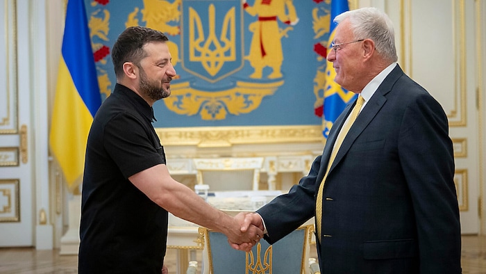 Kurz vor der Ernennung der neuen Regierungschefin hatte Präsident Wolodymyr Selenskyj ein ...