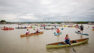 Groß ist die Begeisterung, für den Erhalt des Sees zum Ruder zu greifen.