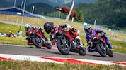 Die MotoGP-Piloten hatten auf Minibikes ihren Spaß.