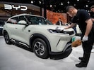 Der Aktienkurs von BYD ist seit 23. Mai um mehr als 24 Prozent gefallen – ein Grund dafür sind ...