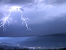 Sommerliche Stimmung am Abend: Doch am Wetterhimmel kündigen sich bereits die ersten ...