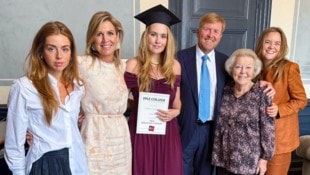 Kronprinzessin Amalia freut sich über ihren Bachelor-Abschluss – und ihre Familie feiert mit!