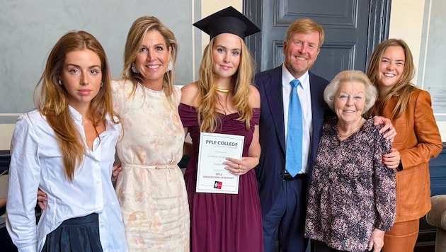 Kronprinzessin Amalia freut sich über ihren Bachelor-Abschluss – und ihre Familie feiert mit!