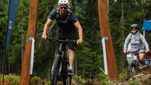 Bikeguide Max Klein ist von den neuen Trails begeistert.