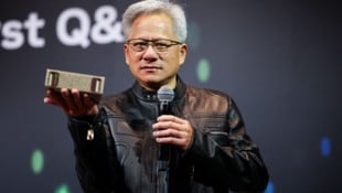 Nvidia-Boss Jensen Huang – sein Markenzeichen ist die Lederjacke – ist der große Profiteur des ...