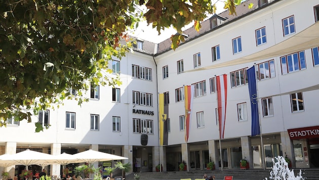 Im Rathaus der Draustadt geht die Angst um.