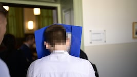 Der Drittangeklagte war zum Tatzeitpunkt gerade einmal 14 Jahre alt.