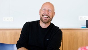 Paul Gay ist kurz vor Probenbeginn für Johan Reuter eingesprungen, der aus persönlichen Gründen ...