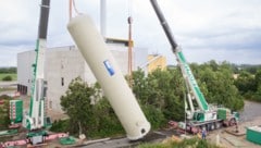 Mit Pufferspeicher und Wärmepumpe wird das Biomasseheizkraftwerk in Baden weiter modernisiert.  