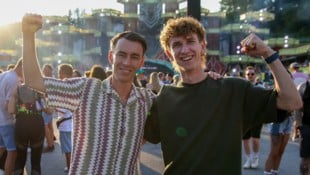 Kraft (li.) und Tschofenig beim Electric Love Festival.