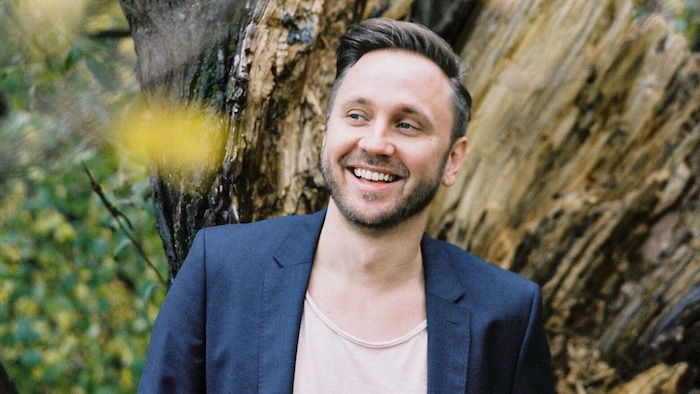 Der Salzburger Rafael Fingerlos zählt zu den international profiliertesten Sängern seiner ...