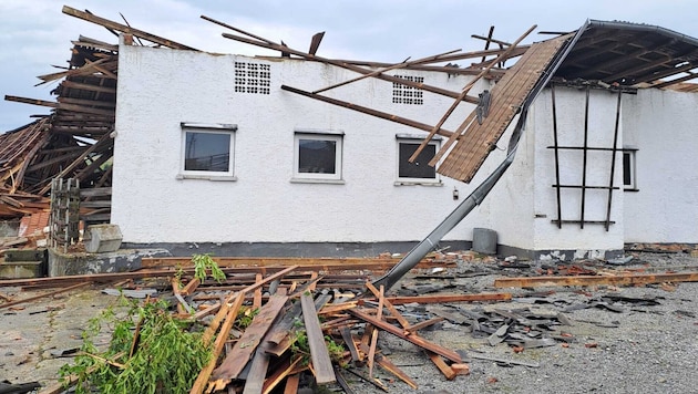 Am 15. Juli verwüstete ein Tornado in Taufkirchen an der Pram mehrere Häuser.