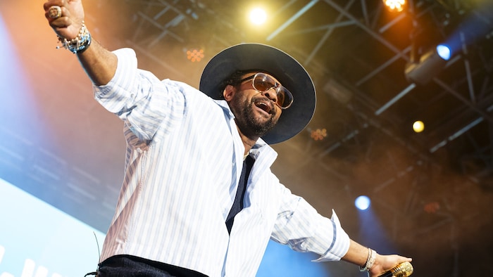 „Who‘s ready for Shaggy tonight?“ Die Freiluft-Bühne in der Arena war zwar nicht ausverkauft, ...