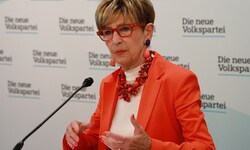 Ingrid Korosec ist erbost über die ÖGK. Sie fordert für die so wichtige Gruppe der Senioren ein ...