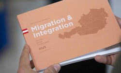 Nur knapp jede zweite Integrationsprüfung in den Sprachniveaus A2 und B1 wird hierzulande ...