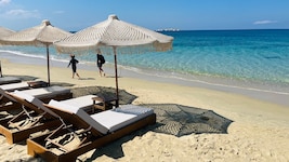 Entspannt am Strand kann man guten Gewissens das Arbeitshandy abschalten