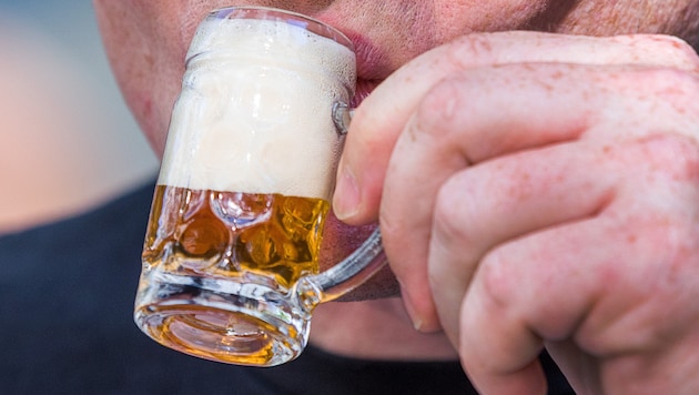 Auch für ein kleines Bier muss schon fast ein ganzer Schein her.