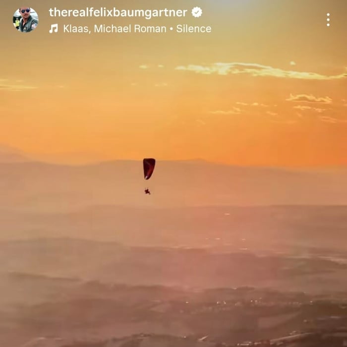 ... und vom Fliegen bei Sonnenuntergang.