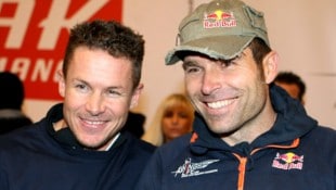 Der Ausnahme-Pilot und Red-Bull-Air-Race-Weltmeister Hannes Arch (re.) verunglückte 2016 bei ...