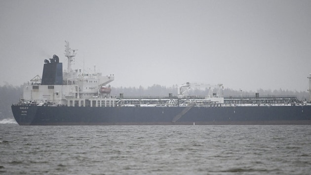 Die EU-Kommission plant derzeit das 20. Sanktionspaket gegen Russland. Tankern mit Öl an Bord ...