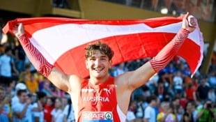 Nach der historischen EM-Goldenen jubelte der Steirer Enzo Diessl ausgelassen mit der ...