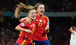 Spanien jubelt über den Halbfinaleinzug.