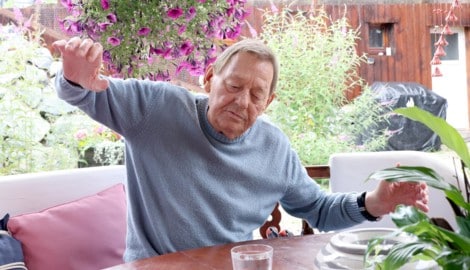 Wolfgang Ambros (73) beim „Krone“-Interview in Rekawinkel