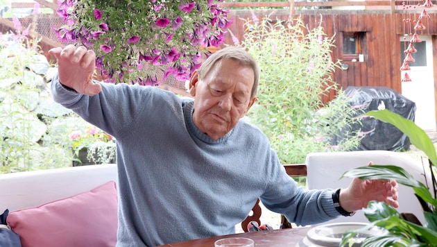 Wolfgang Ambros (73) beim „Krone“-Interview in Rekawinkel