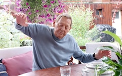Wolfgang Ambros (73) beim „Krone“-Interview in Rekawinkel