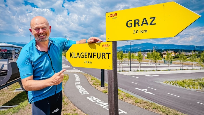 Christian Kresse ist der Erfinder des neuen Meridiem Trail. Die Strecke führt durch malerische ...