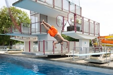 Im Stadionbad hatten Besucher oft Platz für sich. Vorteil: Keine Warteschlagen beim ...