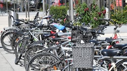 Entlang der Regionalstrecke schlugen die Rumänen zu (Symbolbild).