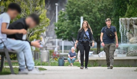 Alexandra Grafeneder (li.) und Lisa Reiss (re.) sind Jugendkontaktbeamte.