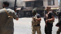 Im Süden Syriens gehen die Kämpfe weiter, obwohl gerade erst eine Waffenruhe verkündet wurde.