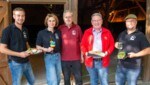 Manuel Limbeck, Petra und Mike Hörmann, Bürgermeister Gerhard Zapfl und Hannes Pahr. 