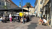 Stillos, würdelos, einfach nur billig und stinkend: So wird der Alte Platz in Klagenfurt mit ...