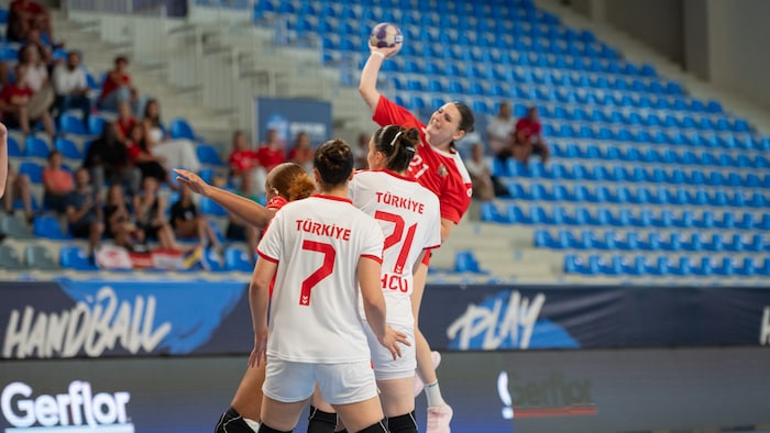 Mit dem 34:24 gegen die Türkei begann der EM-Lauf von Martina Maticevic & Co. Sonntag geht‘s um ...