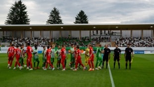 Augsburg kam zum ersten Spiel in der neuen Arena.