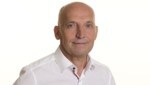 Leo Radakovits sieht sich mit Kritik in Form eines anonymen Schreibens konfrontiert.