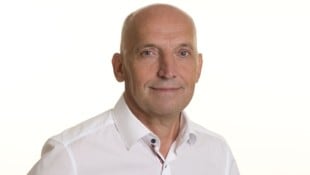 Leo Radakovits sieht sich mit Kritik in Form eines anonymen Schreibens konfrontiert.