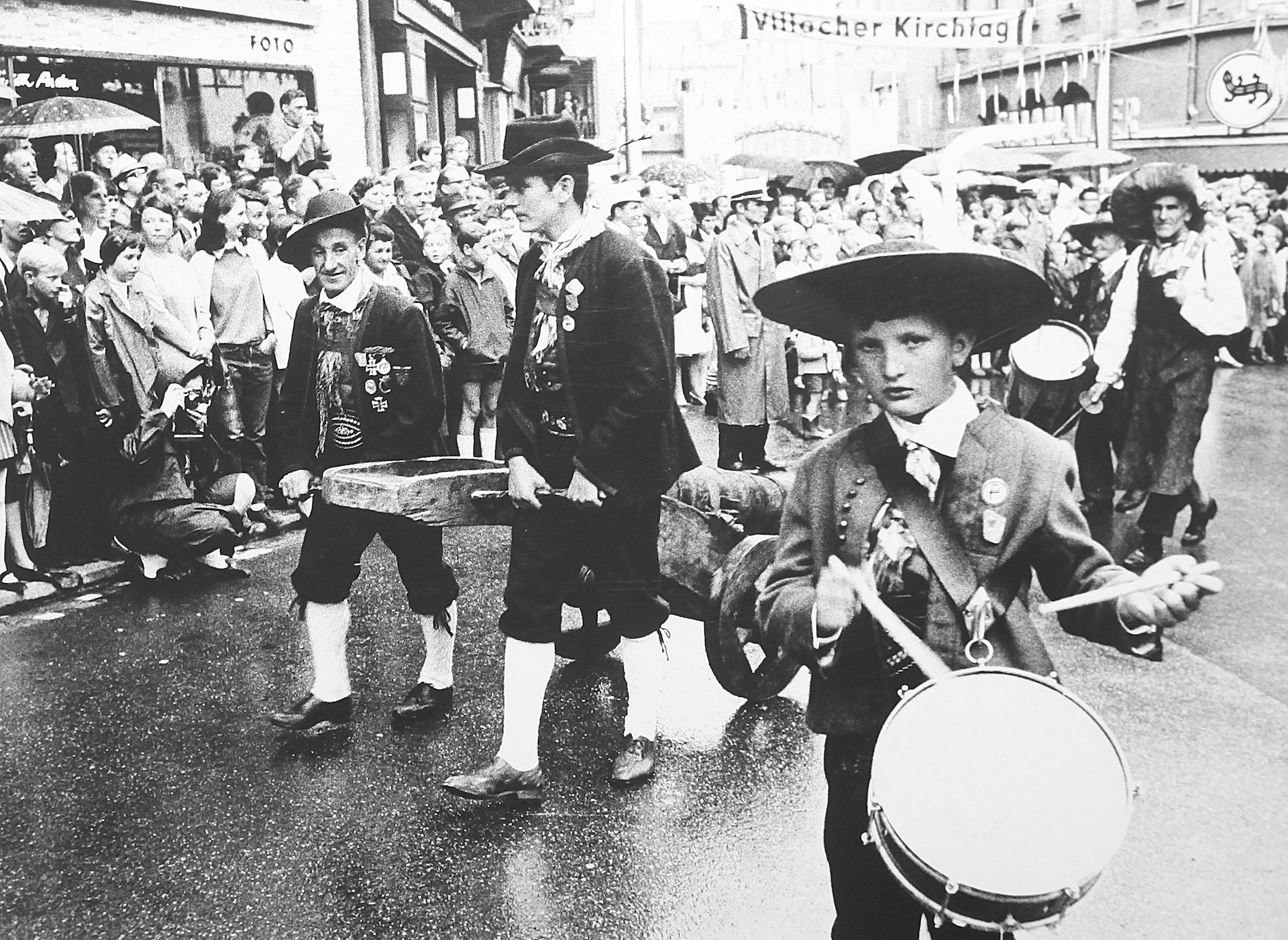 Musik darf nicht fehlen beim Umzug in Villach.