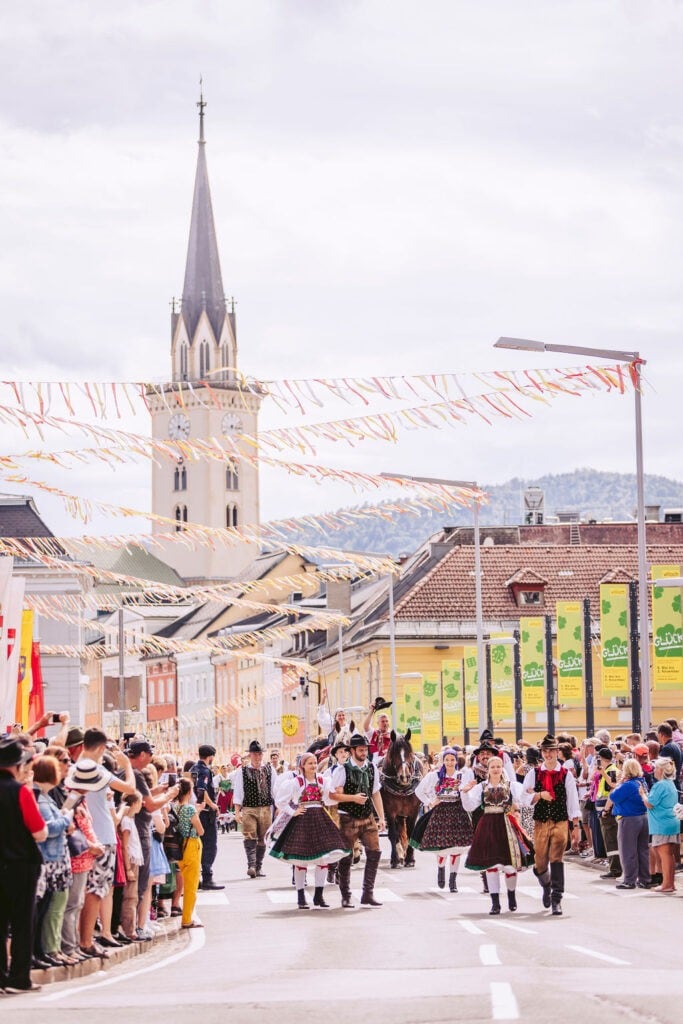 Zehntausende Besucher werden zum Trachtenumzug erwartet.