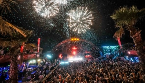 Mit einem spektakulären Feuerwerk wurde „Austria goes Zrce“ am berühmten Partystrand von Novalja ...