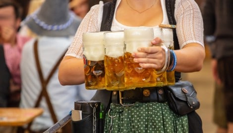 Wegen akuter Überfüllung ordnete der Veranstalter am Samstagabend an, keine weiteren Besucher ...